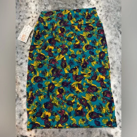 CLOSET CLEAR OUT ALL LULAROE MAKE AN OFFER BUNDL NWT XS HIGH WAIST STRETCH CUTE! - Picture 11 of 13